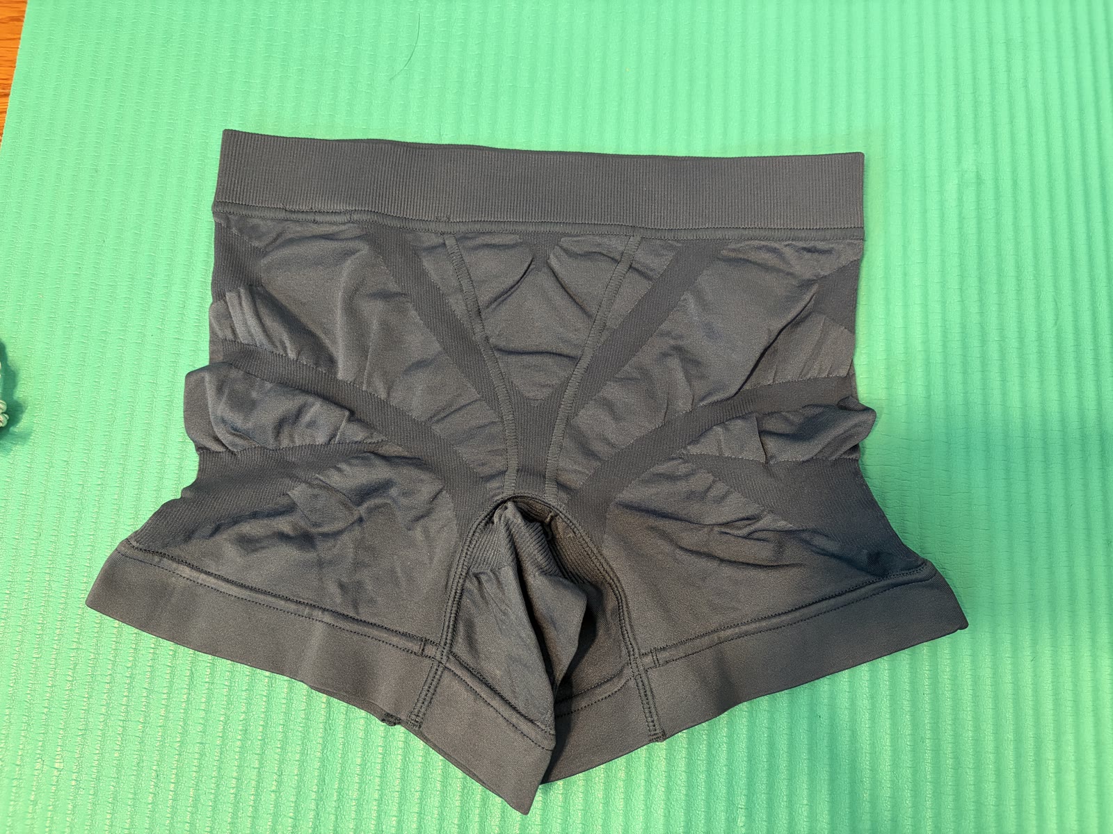 DERIT TECH機能性パンツ